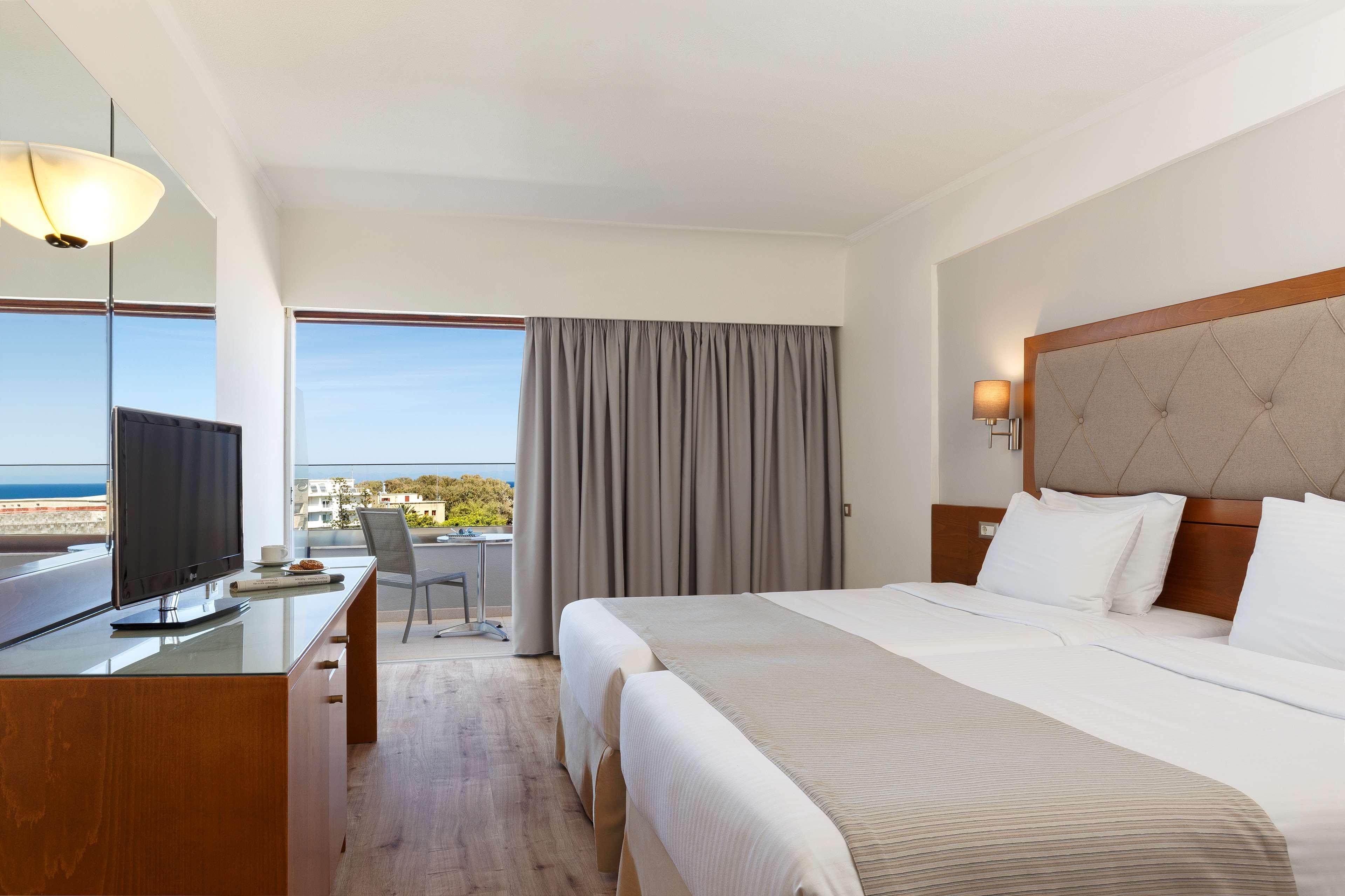 Best Western Plus Hotel Plaza Rhodes City Bagian luar foto
